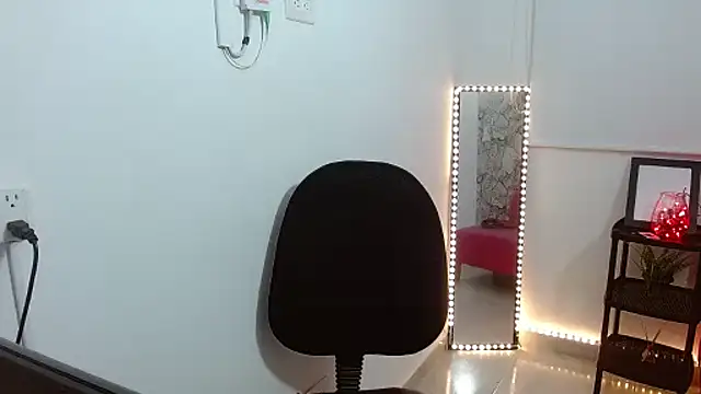 Shawnycarson's cam snapshot