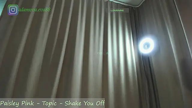 _Eva_Adama live sex cam