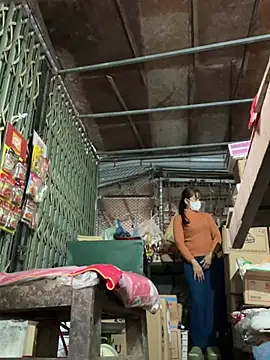 YANINA120 live sex cam