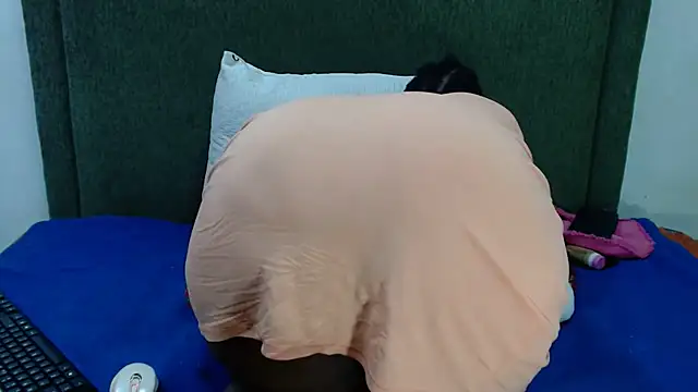 Thickchocolatex2 live sex cam