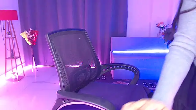 Rashiii_ live sex cam