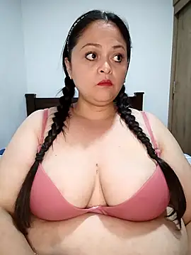 Julietta_1602's cam snapshot