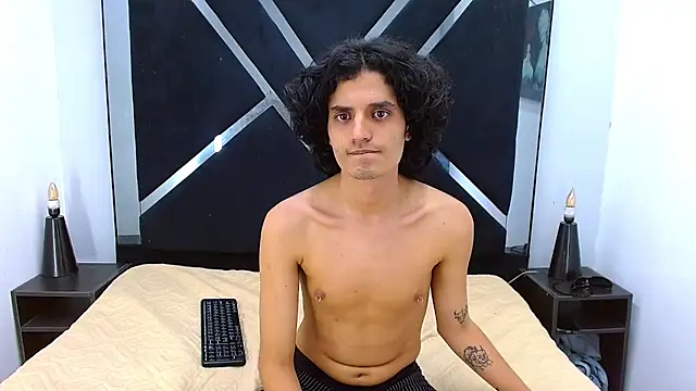 SamiSaturno's cam snapshot