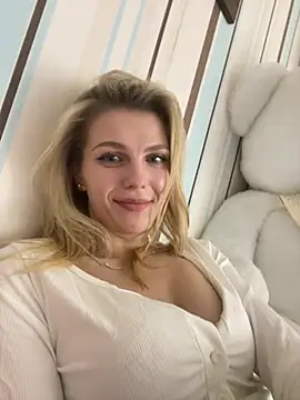 My_Hotgirl's cam snapshot