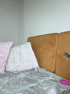 In-Ur-dreams's cam snapshot