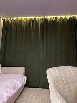 Luv_Doll's cam snapshot