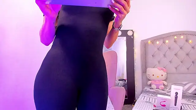 AnaRuiz's cam snapshot