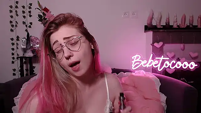 bebetocooo's cam snapshot