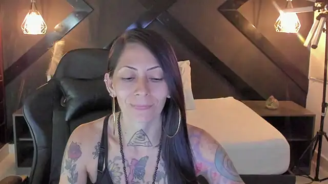 dark_gotica's cam snapshot