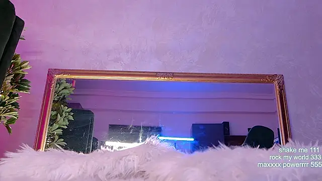 CutiePie69__'s cam snapshot