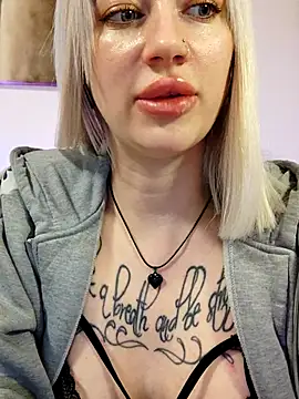 Gina-Lumara's cam snapshot