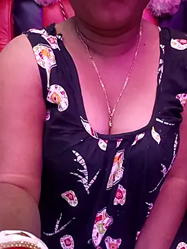 ella_mariya live sex cam