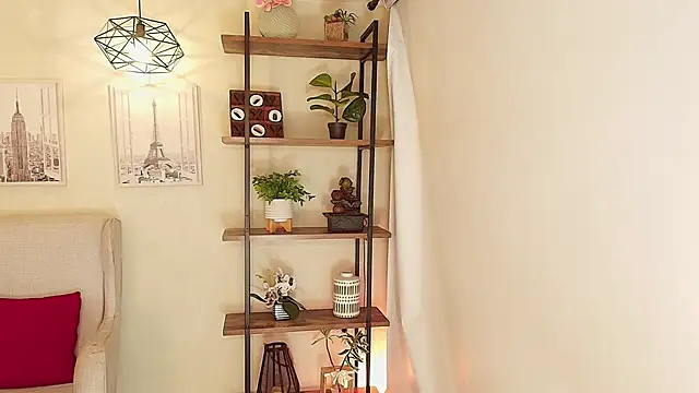 Sassy--Girl's cam snapshot