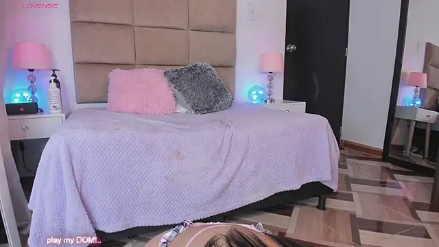 ashleycurvyy's cam snapshot