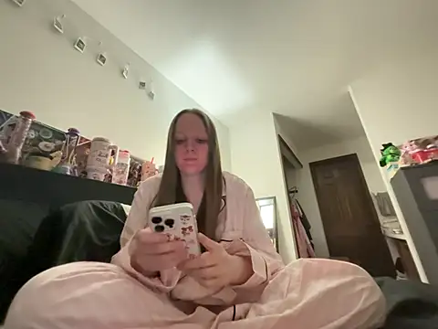 prettygirltracy_12's cam snapshot