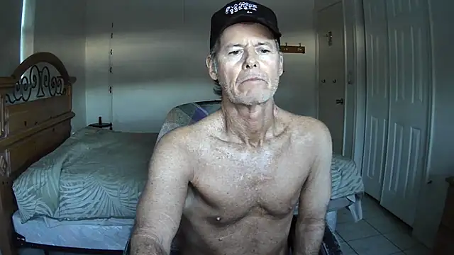 nakeedcowboi65's cam snapshot