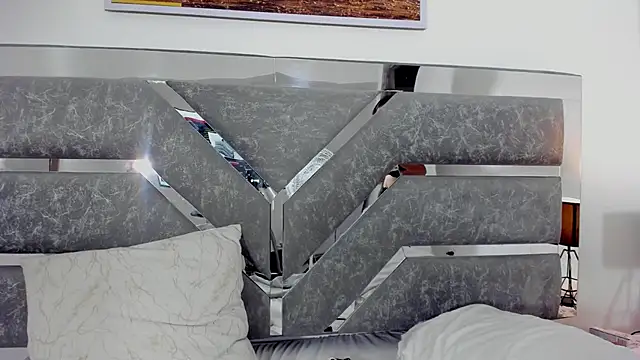 Slut_Milf_'s cam snapshot