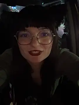 urpuppymoon's cam snapshot