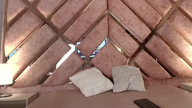 GISELLE_HOTLOVE's cam snapshot