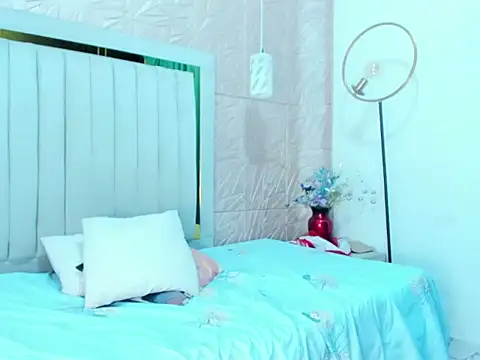 Kimber_Sky's cam snapshot