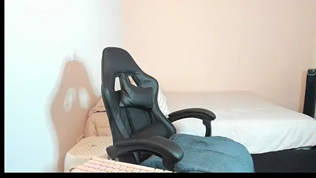 nina_pons's cam snapshot