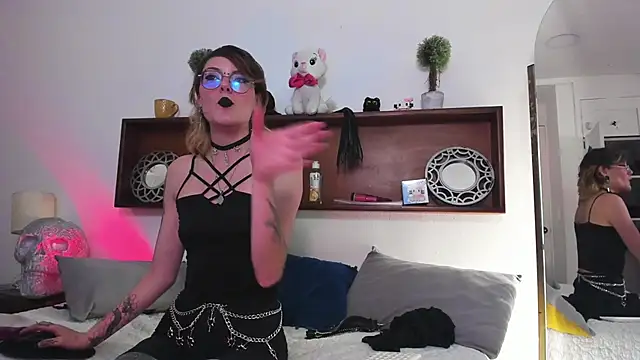 Rossiie_Hunt_'s cam snapshot