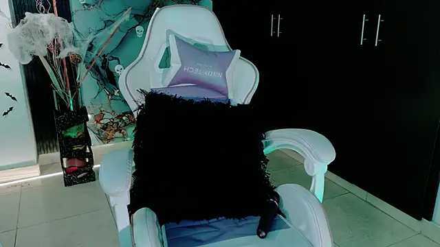 Madison_Jackson's cam snapshot