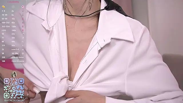 LeaMoon1's cam snapshot