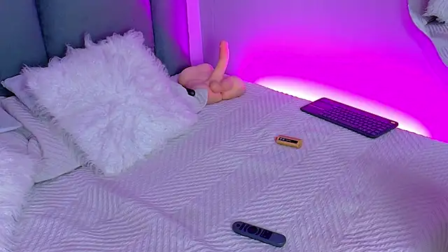 AlynAllen's cam snapshot