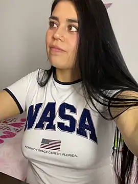 sophyy_white's cam snapshot