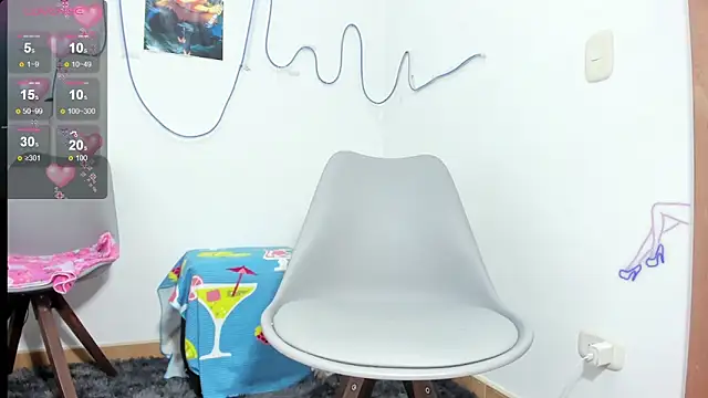 ReyleDoll's cam snapshot