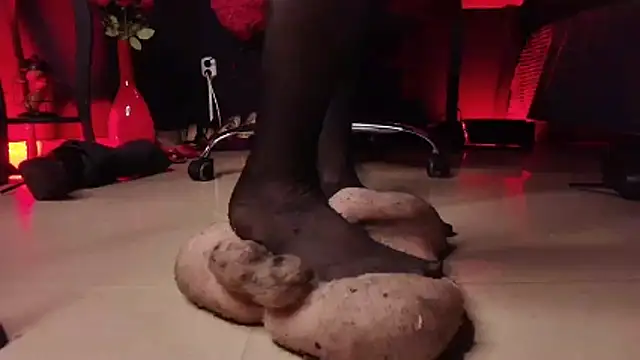 MillyWhrite's cam snapshot