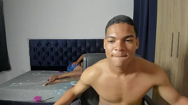 isaac_master77 live sex cam