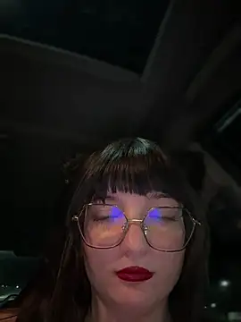 urpuppymoon's cam snapshot