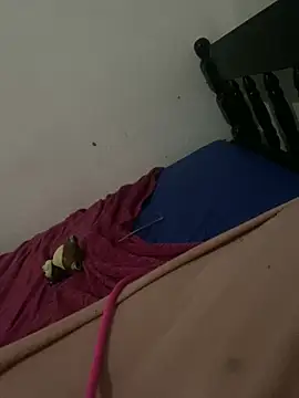 Batgirl7's cam snapshot