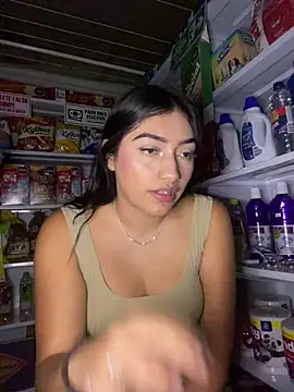 Georgia_Pink's cam snapshot