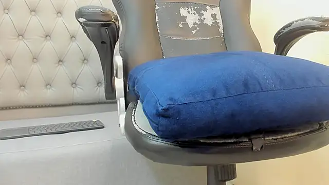 khris__evans's cam snapshot