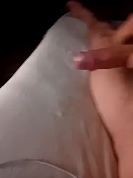 Kw8585kw's cam snapshot