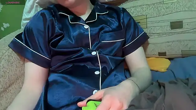 tyler_8x's cam snapshot