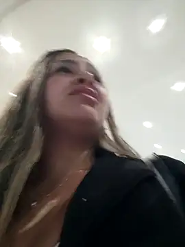 alana_69's cam snapshot