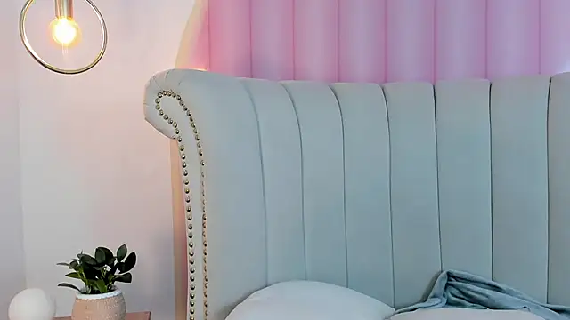 Emilia_Bons's cam snapshot