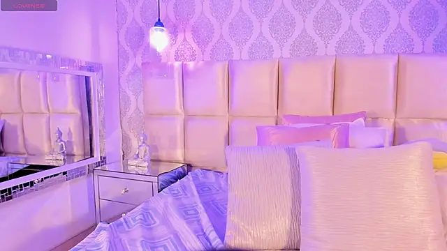 KimWexlerr_'s cam snapshot