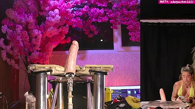 aliseparker2021's cam snapshot