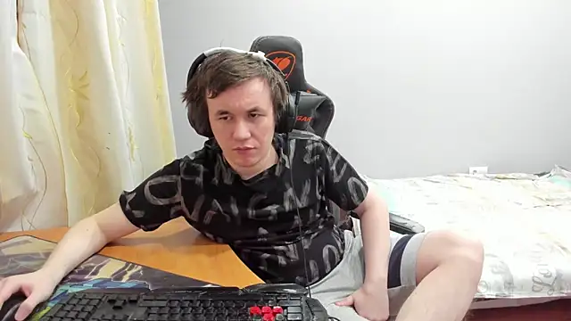 iliaskrislove live sex cam