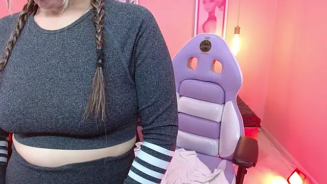 Ivonne_pier_x's cam snapshot