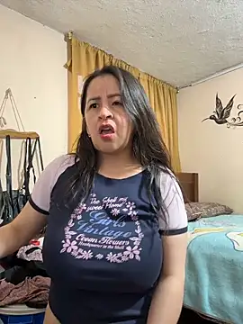 latinfemale's cam snapshot