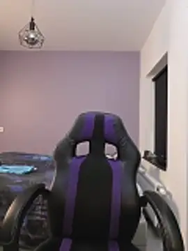 MiaRides19's cam snapshot