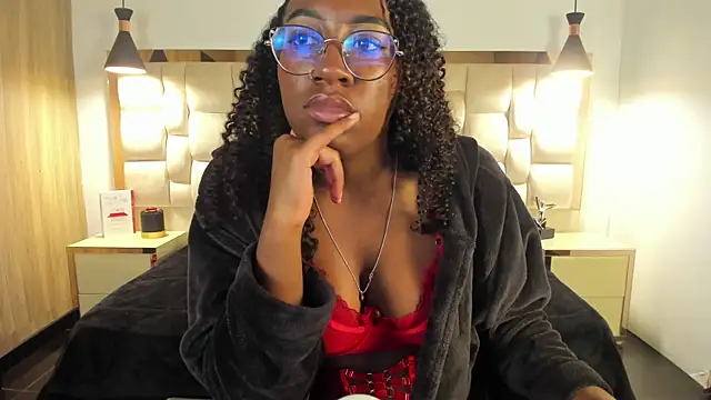 Qeen_blackk's cam snapshot