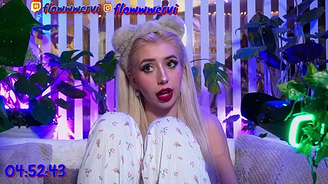 FlowweerGirl's cam snapshot