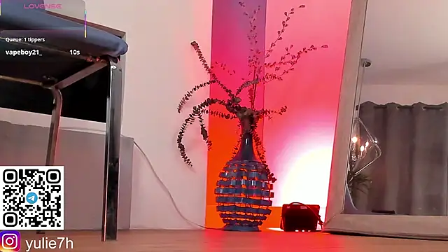 _Jessy_Moon_'s cam snapshot